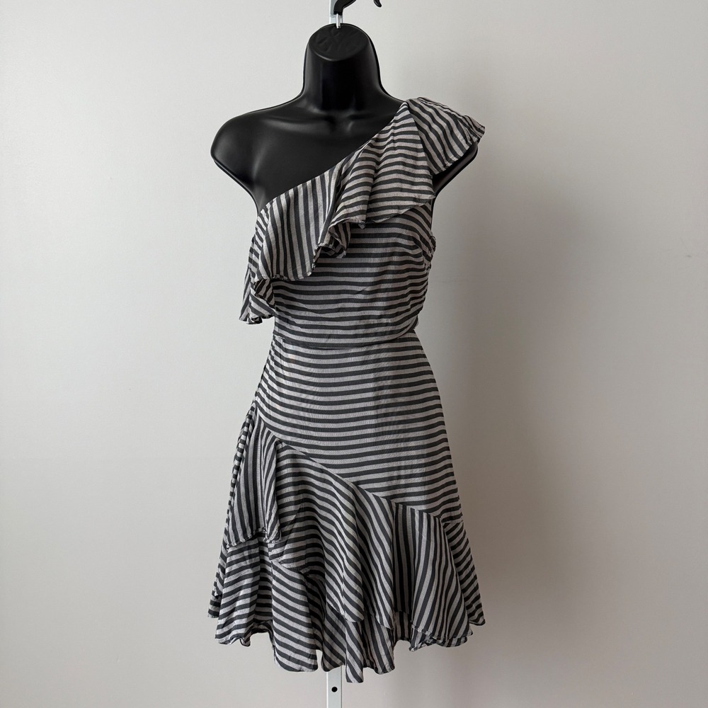 Halston  sz 0 One Shoulder Ruffle Striped Mini Dress Grey Resortwear Beach NWOT‎
